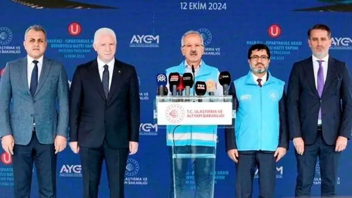 Bakan Uraloğlu, Halkalı-Ispartakule Hızlı Tren Hattı’nda incelemelerde bulundu