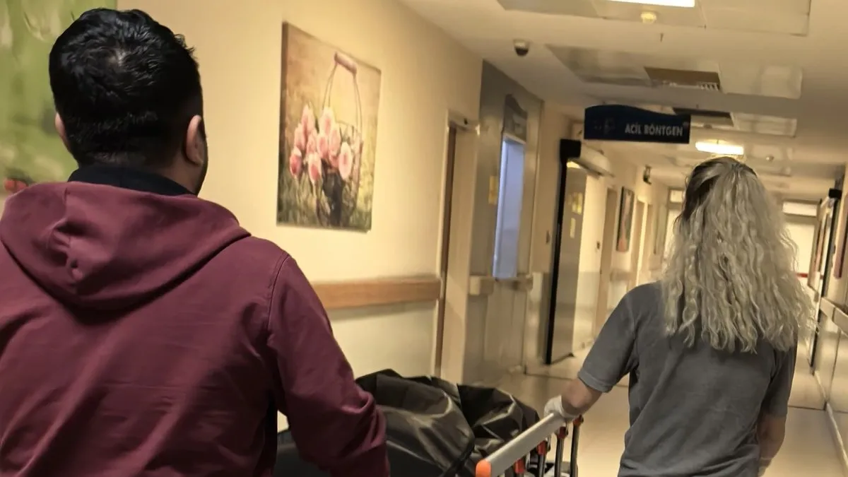 Lise öğrencisi banyoda ölü bulundu